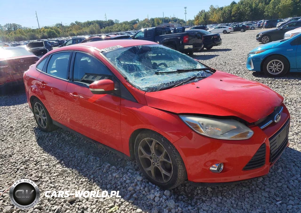 2014 Ford Focus Se VIN:1FADP3F20EL307011 - 4