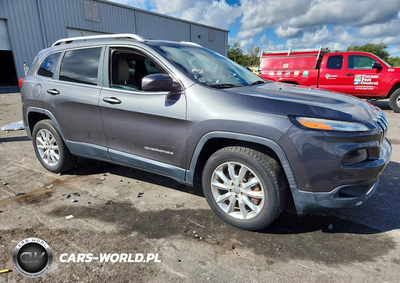 2015 Jeep Cherokee Limited VIN:1C4PJMDS6FW660158 - 4