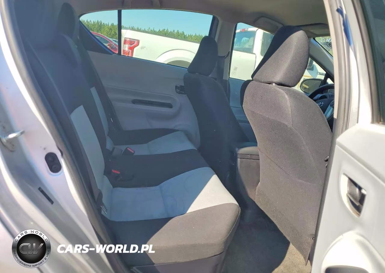 2012 Toyota Prius C Two VIN:JTDKDTB3XC1024827 - 10