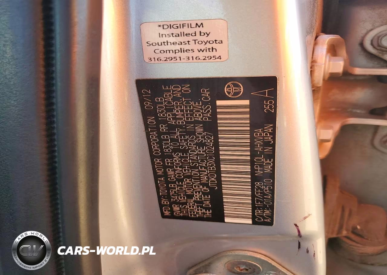 2012 Toyota Prius C Two VIN:JTDKDTB3XC1024827 - 12