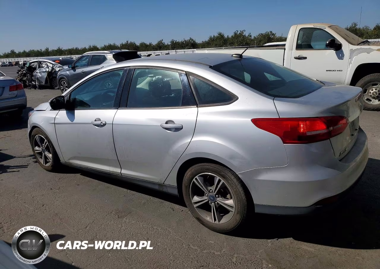 2018 Ford Focus Se VIN:1FADP3FE0JL331510 - 2