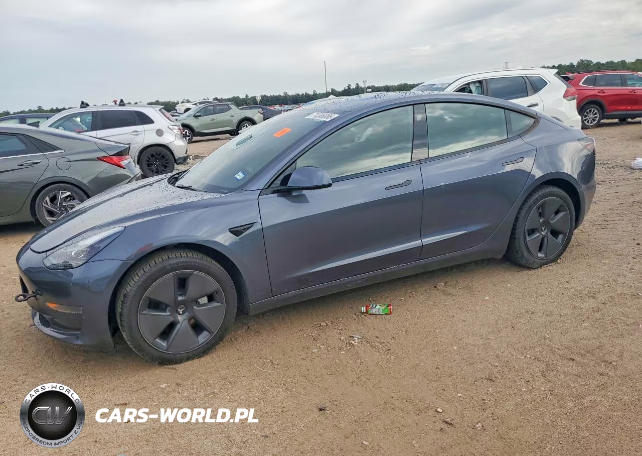 2023 Tesla Model 3 – zdjęcie 1 z 11