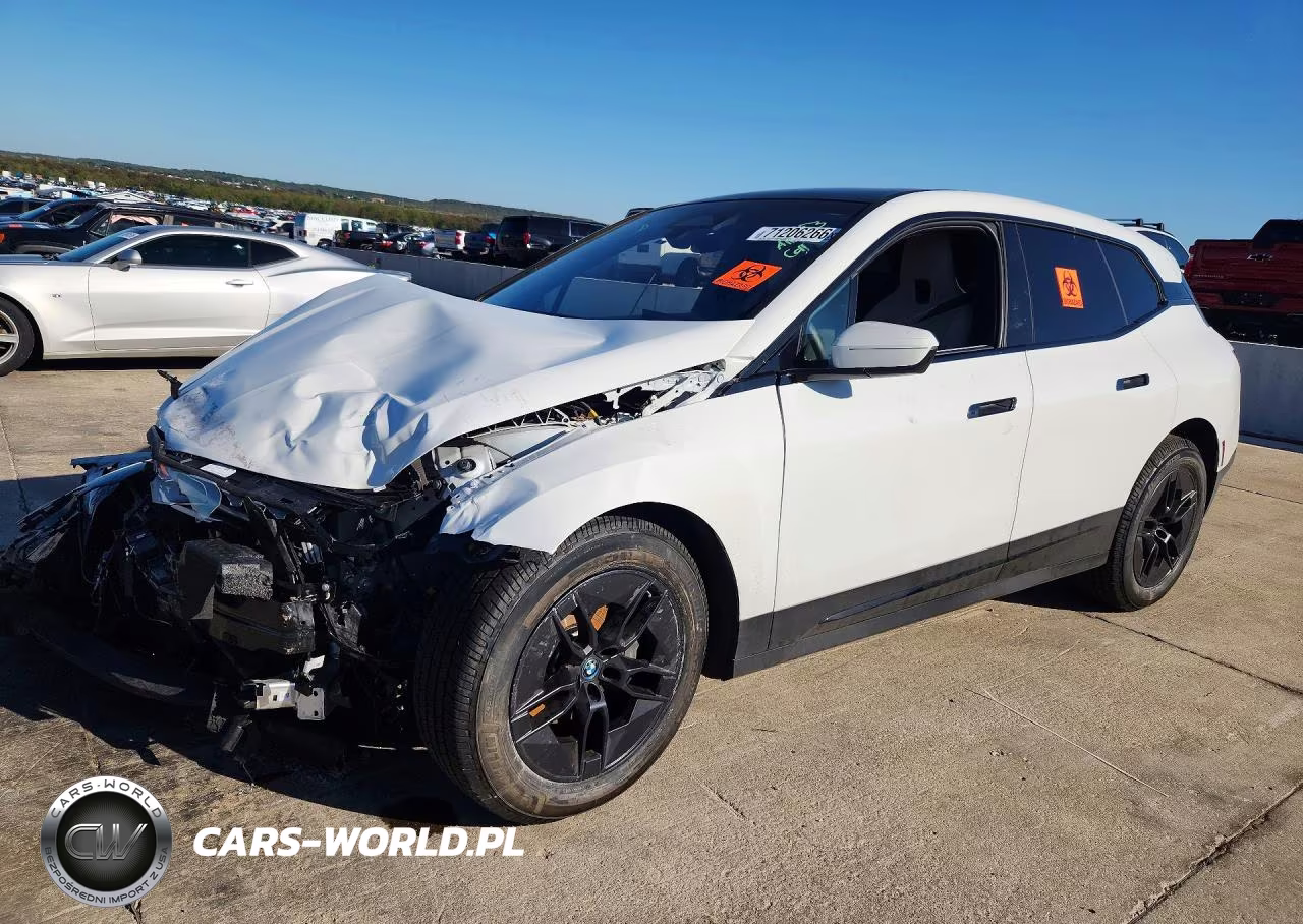 2025 BMW Ix xDrive50