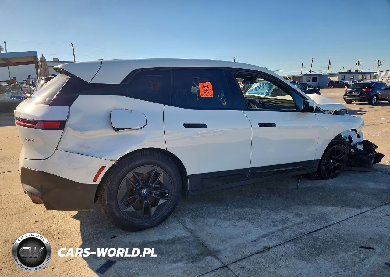 2025 BMW Ix xDrive50 VIN:WB523CF03SCT78027 - 3