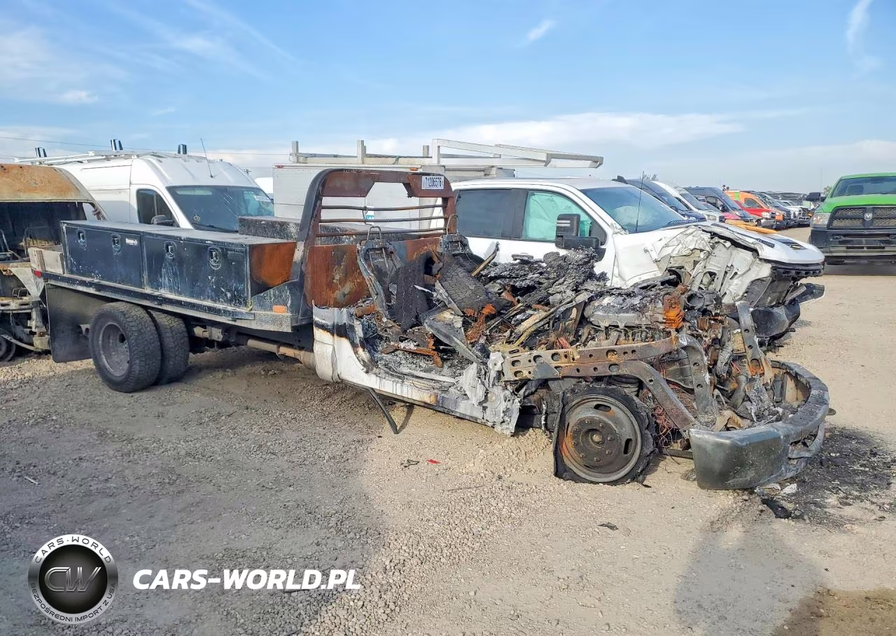 2017 Ford F350 Super Duty VIN:1FDRF3GT6HEE74620 - 4