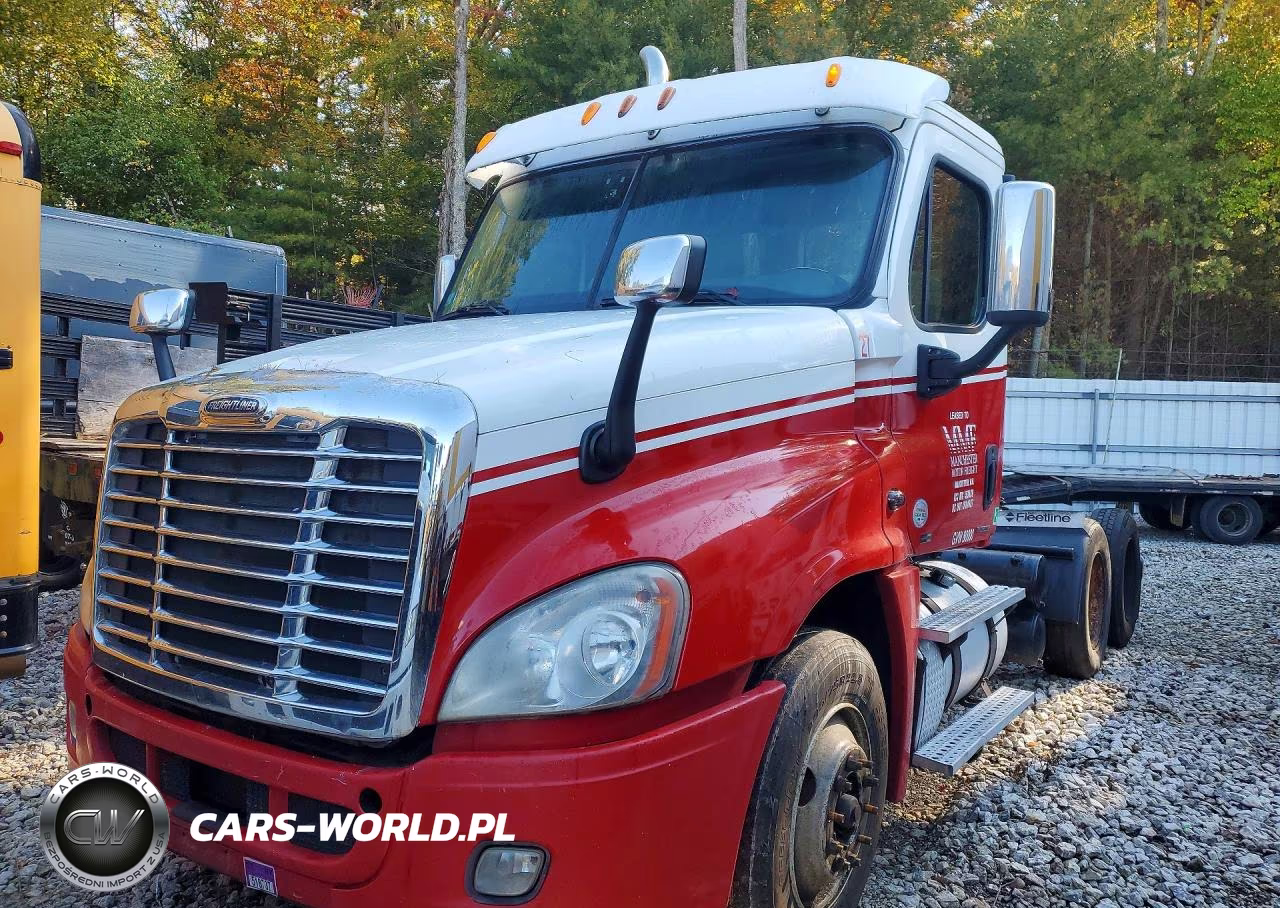 2012 Freightliner Cascadia 125 VIN:1FUJGEDR0CLBM7911 - 1