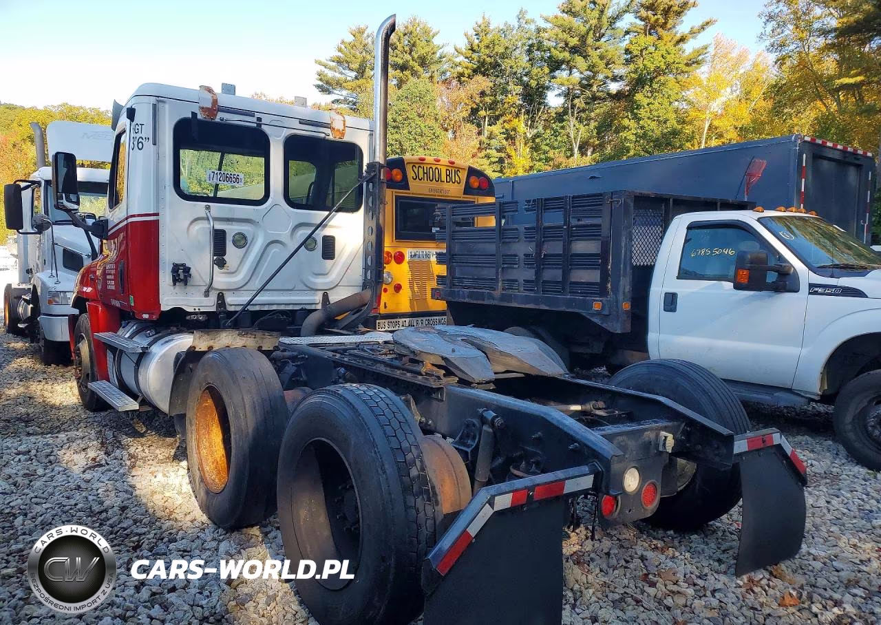 2012 Freightliner Cascadia 125 VIN:1FUJGEDR0CLBM7911 - 2