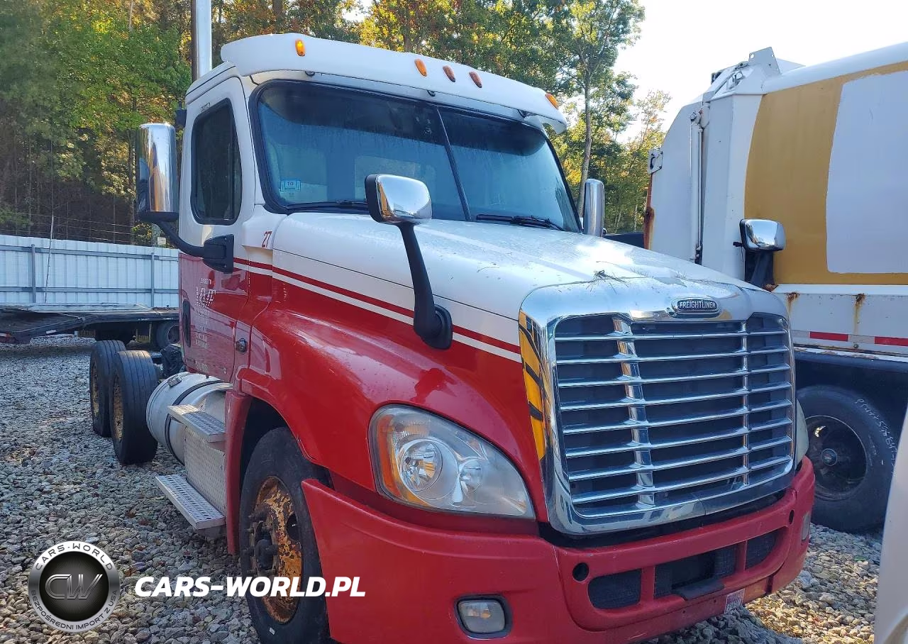 2012 Freightliner Cascadia 125 VIN:1FUJGEDR0CLBM7911 - 4