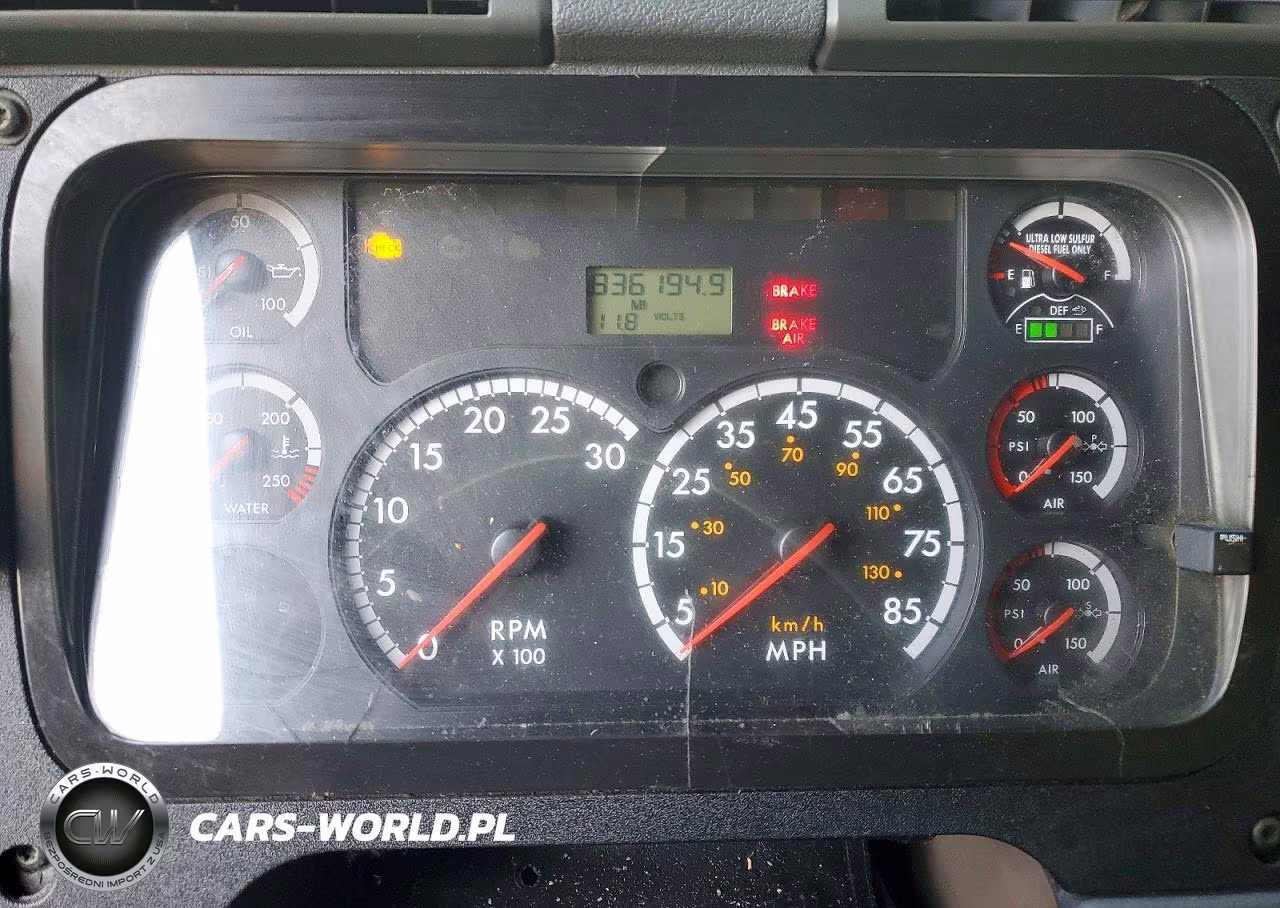2012 Freightliner Cascadia 125 VIN:1FUJGEDR0CLBM7911 - 7