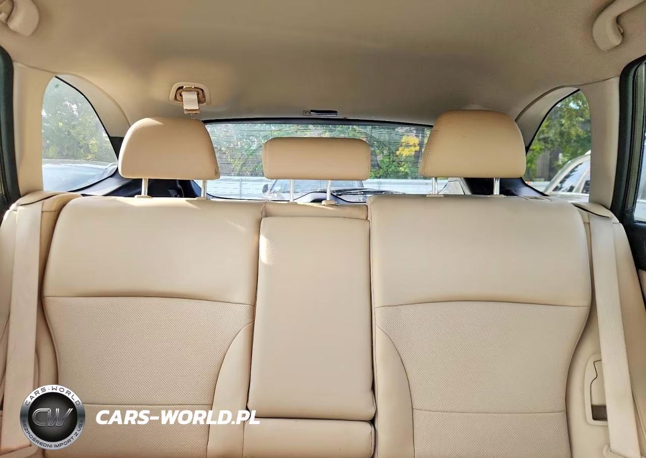 2017 Subaru Outback 2.5I Limited VIN:4S4BSANC3H3388469 - 10