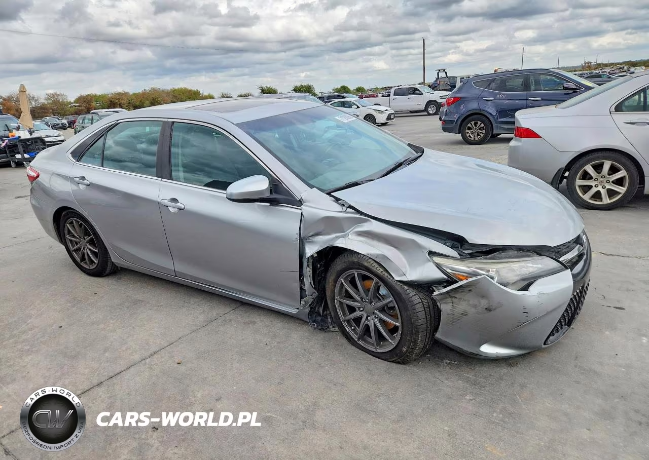 2016 Toyota Camry Se VIN:4T1BF1FK9GU563939 - 4