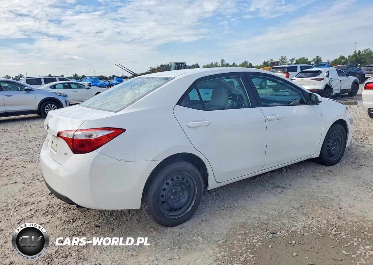 2014 Toyota Corolla Le VIN:5YFBURHEXEP054680 - 3