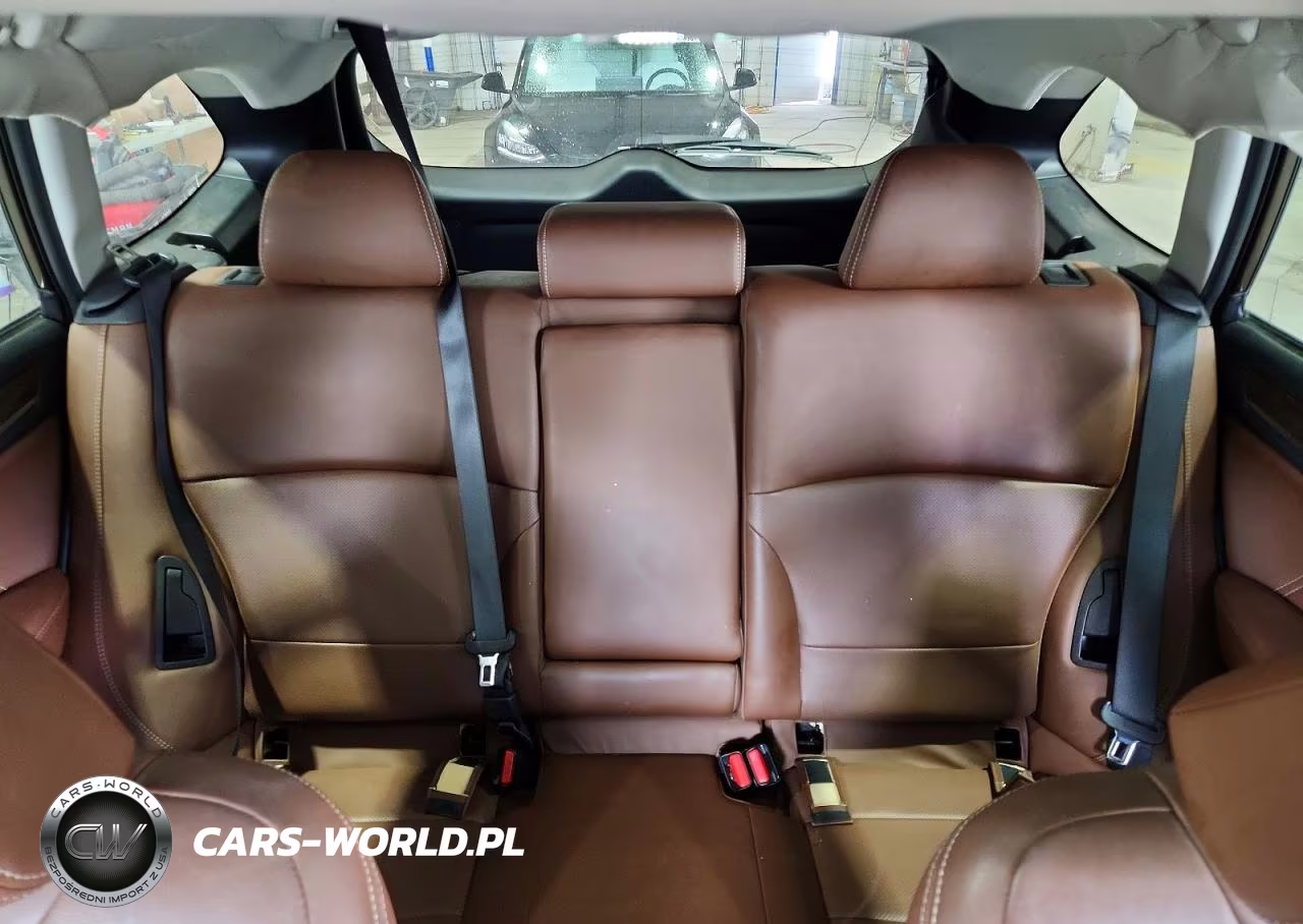 2019 Subaru Outback Touring VIN:4S4BSETC8K3259502 - 10