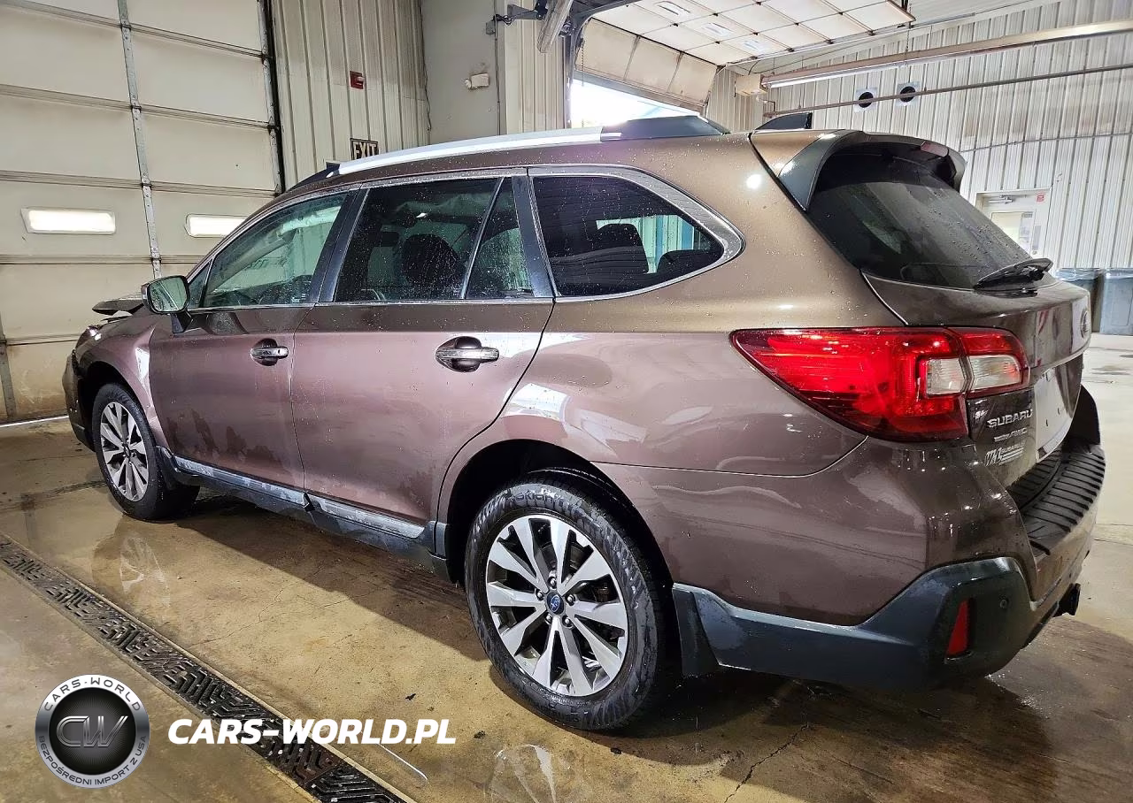 2019 Subaru Outback Touring VIN:4S4BSETC8K3259502 - 2