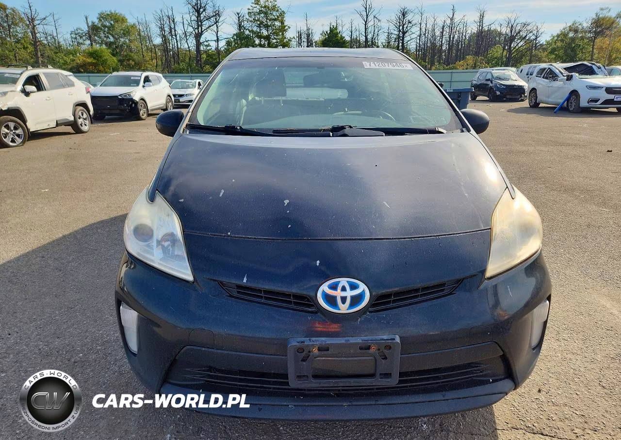 2015 Toyota Prius One VIN:JTDKN3DU2F1913337 - 5