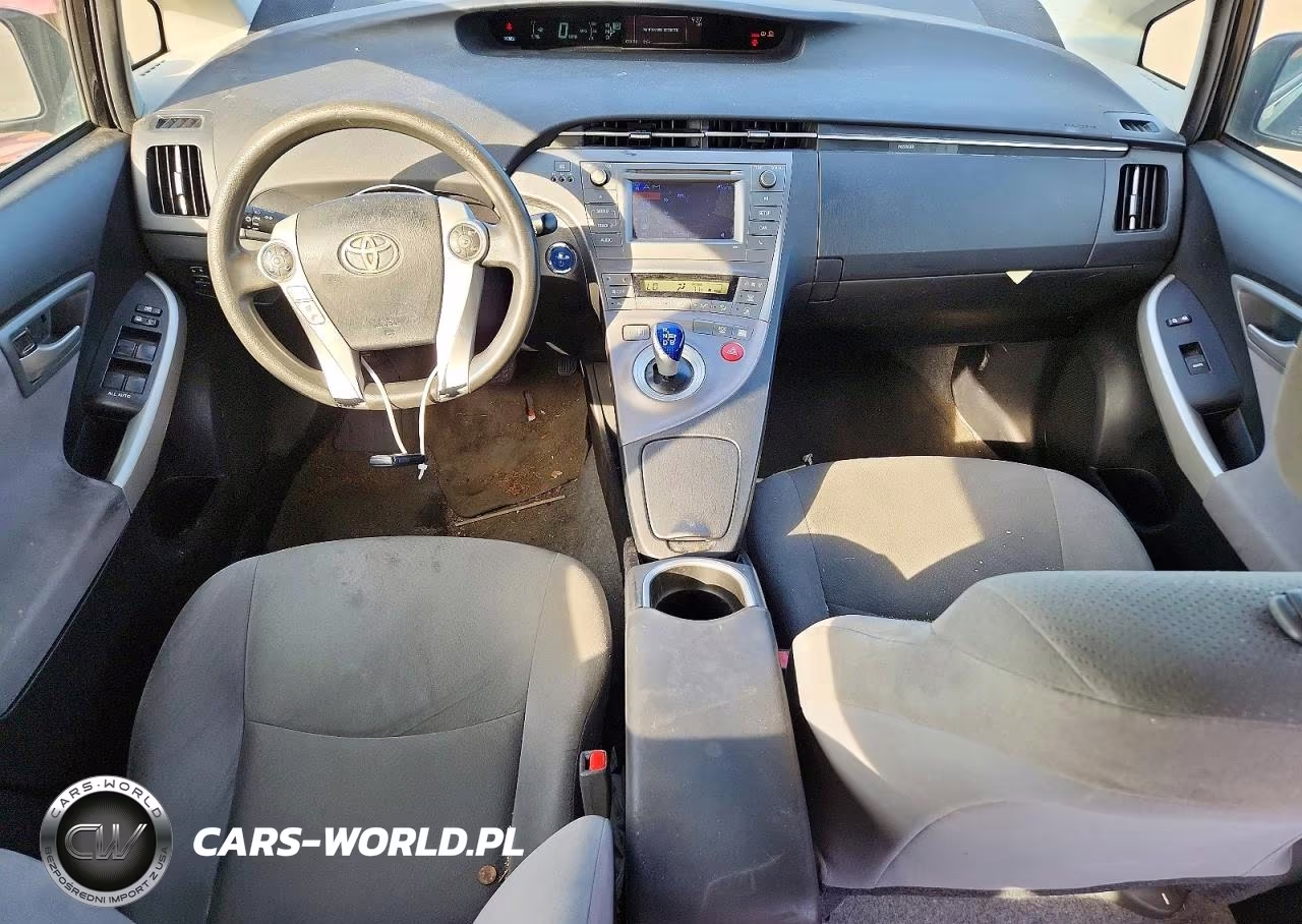 2015 Toyota Prius One VIN:JTDKN3DU2F1913337 - 8