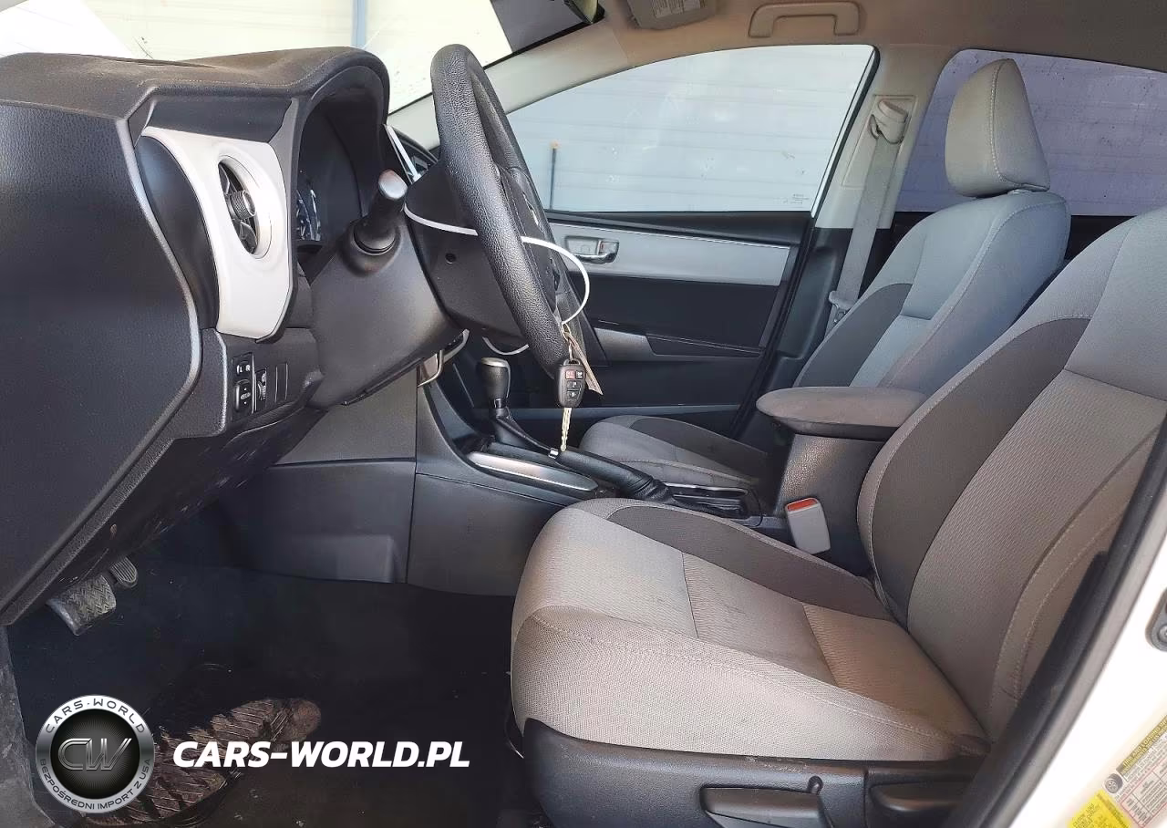 2018 Toyota Corolla Le VIN:2T1BURHE1JC985899 - 7