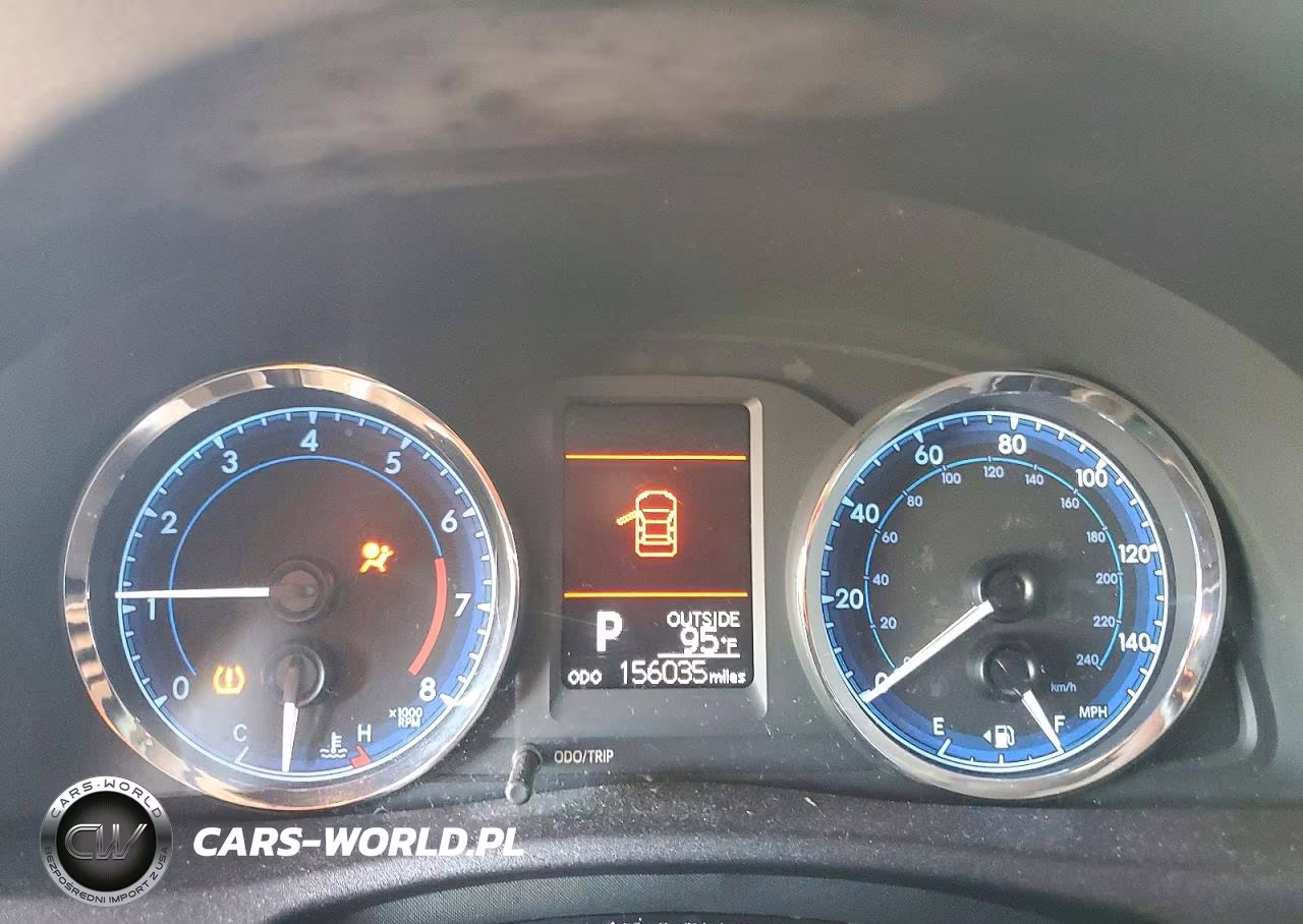 2018 Toyota Corolla Le VIN:2T1BURHE1JC985899 - 9