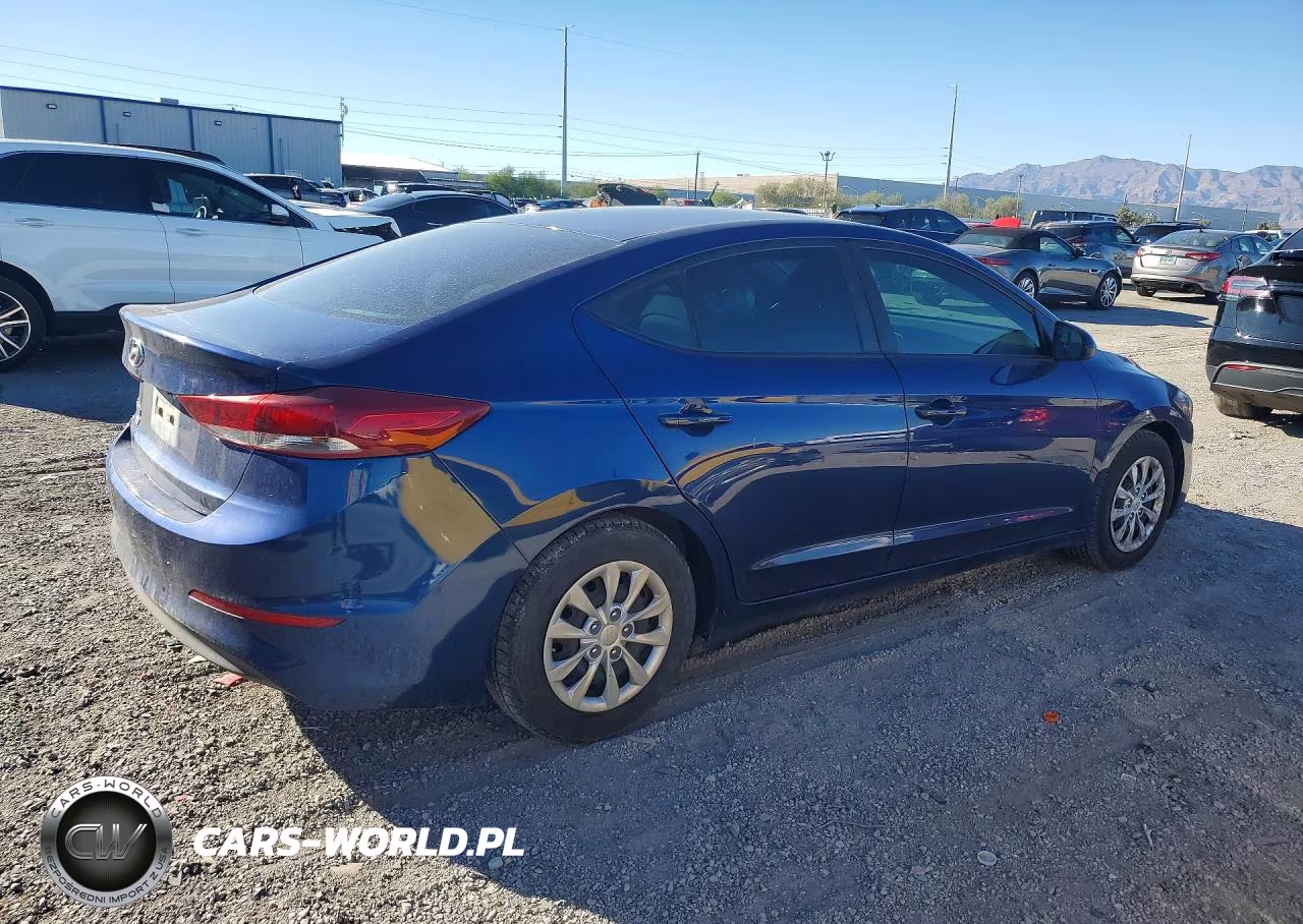 2018 Hyundai Elantra Se VIN:5NPD74LF8JH255617 - 3