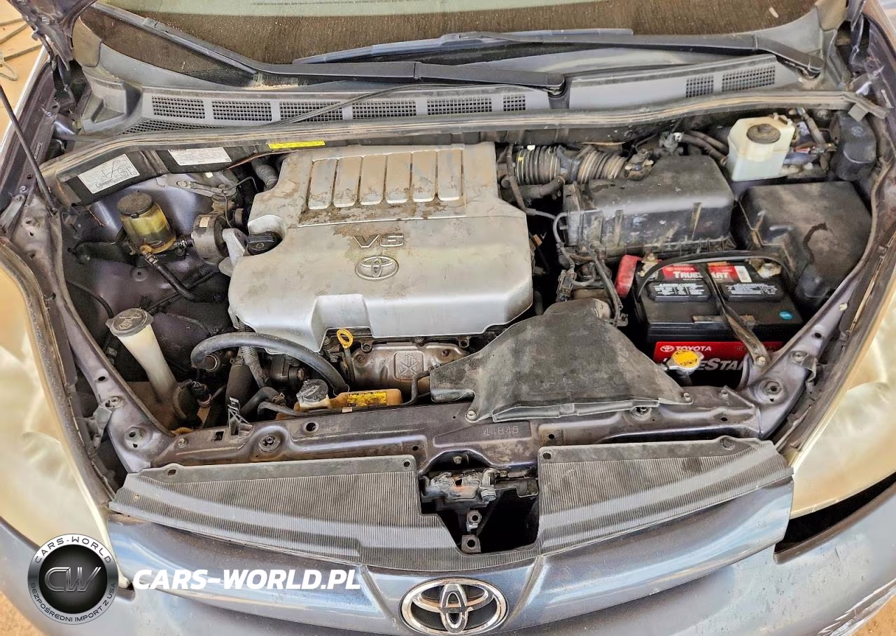 2010 Toyota Sienna Le 7-Passenger VIN:5TDKK4CCXAS298197 - 12