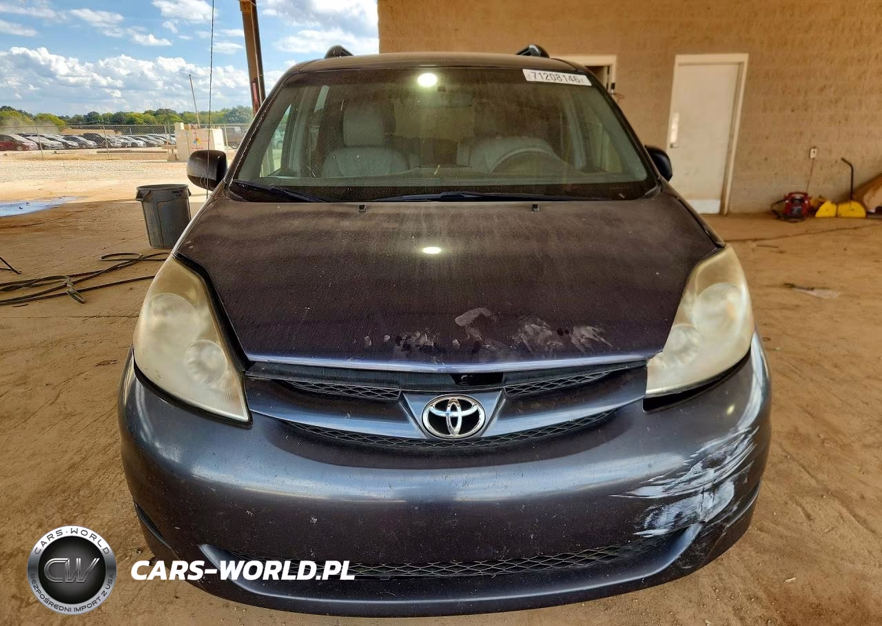 2010 Toyota Sienna Le 7-Passenger VIN:5TDKK4CCXAS298197 - 5