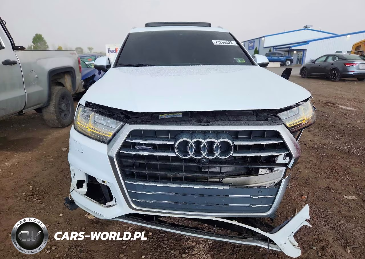 2018 Audi Q7 Premium Plus VIN:WA1LAAF70JD004798 - 5