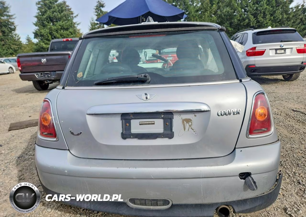 2007 Mini Cooper VIN:WMWMF33537TT52438 - 6
