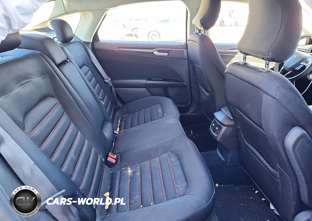 2015 Ford Fusion Se VIN:3FA6P0HD5FR182953 - 10
