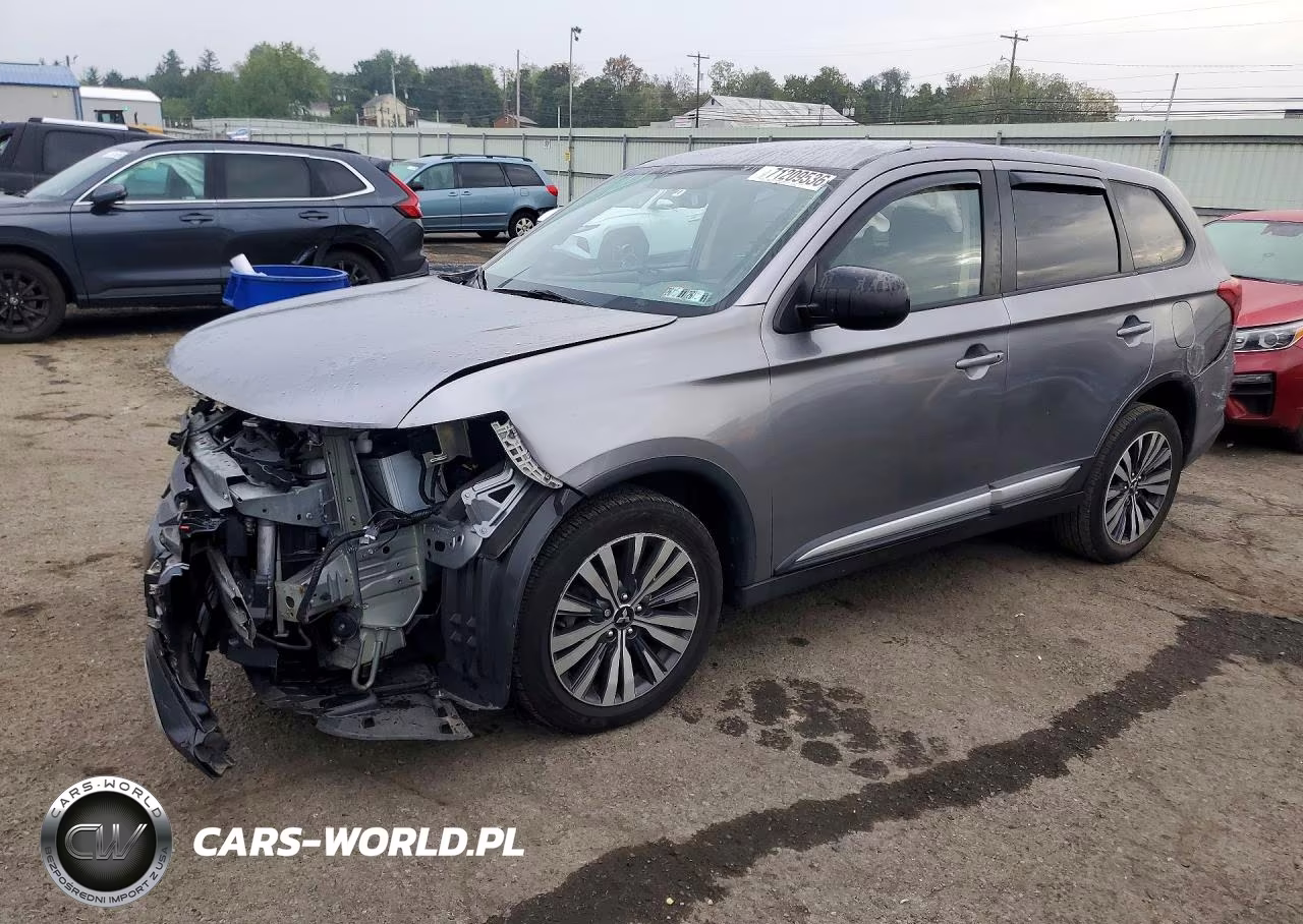 2020 Mitsubishi Outlander Es – zdjęcie 1 z 14