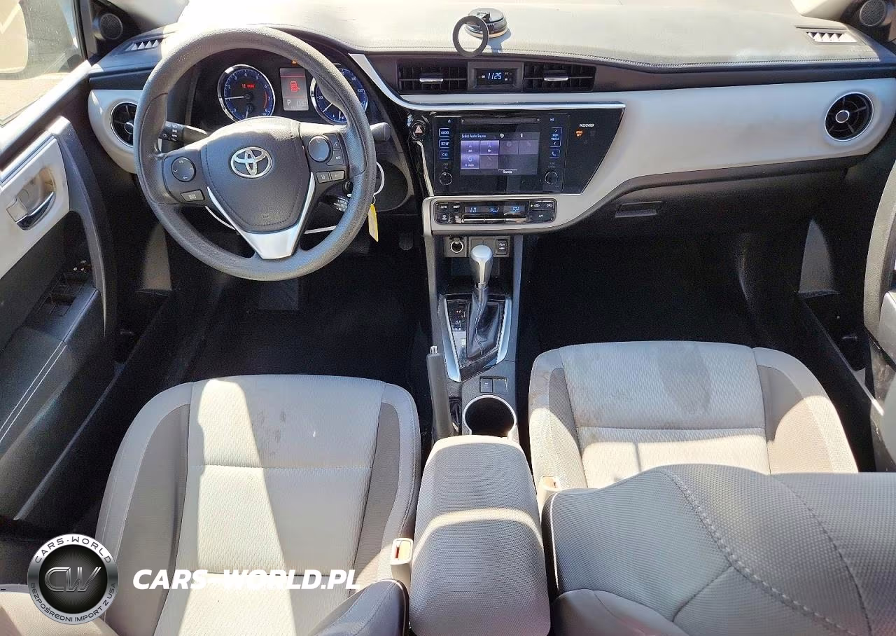 2017 Toyota Corolla Le VIN:5YFBURHE8HP733240 - 8