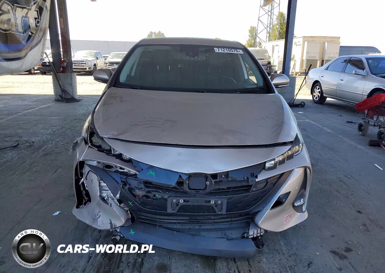 2020 Toyota Prius Prime Limited VIN:JTDKARFP1L3155335 - 5