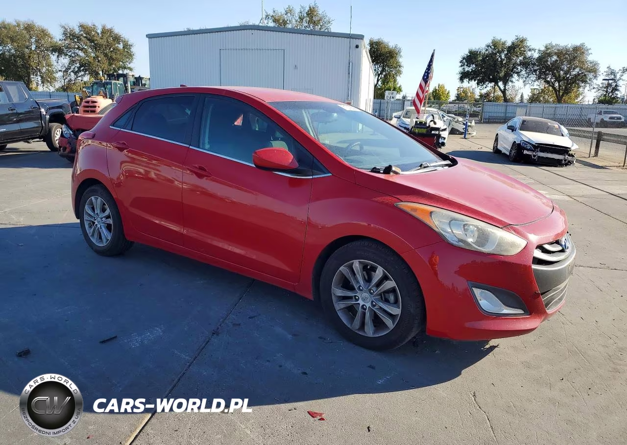 2013 Hyundai Elantra Gt Base VIN:KMHD35LE1DU022578 - 4