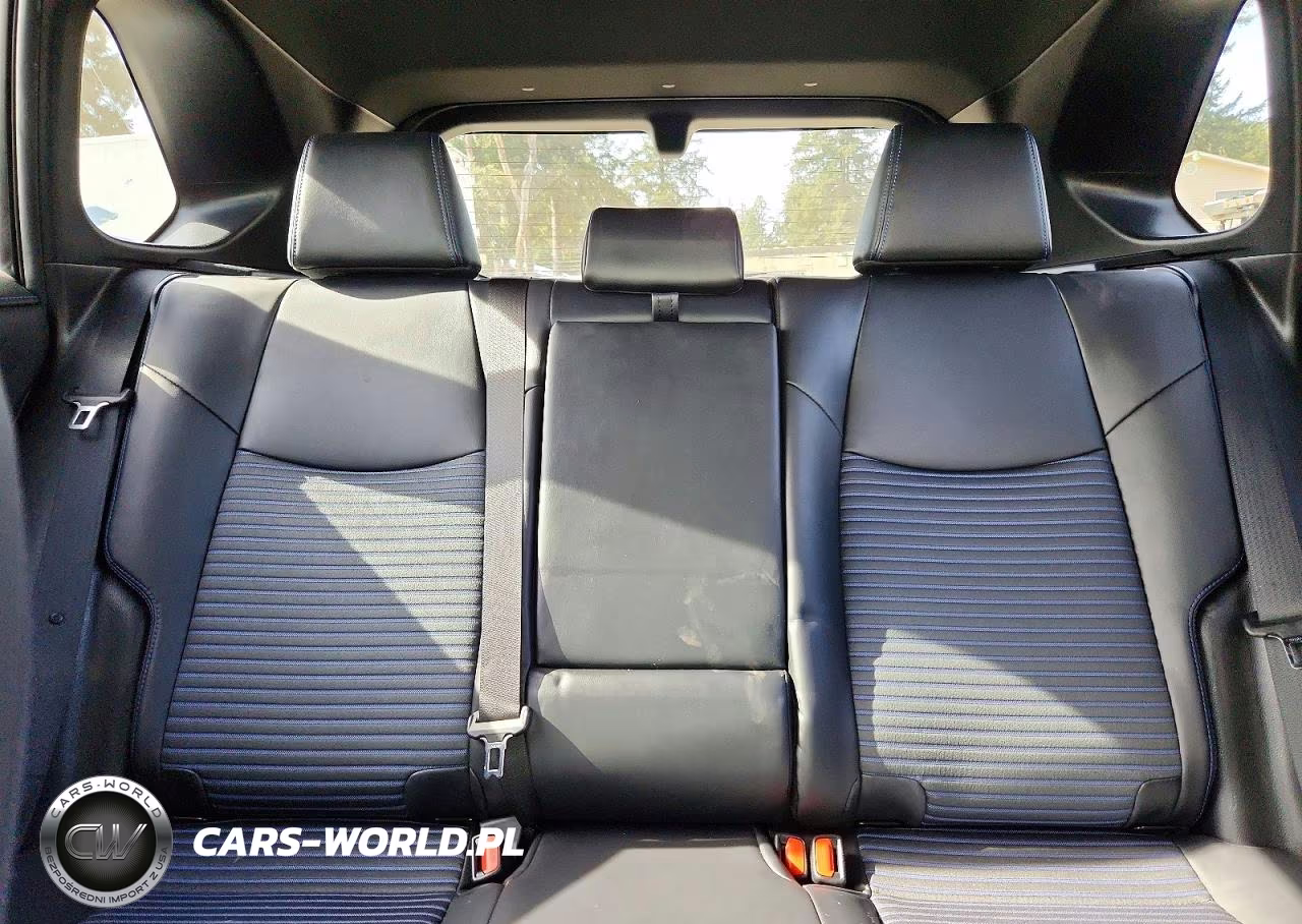 2019 Toyota Rav4 Xse VIN:JTMEWRFV0KD511778 - 10