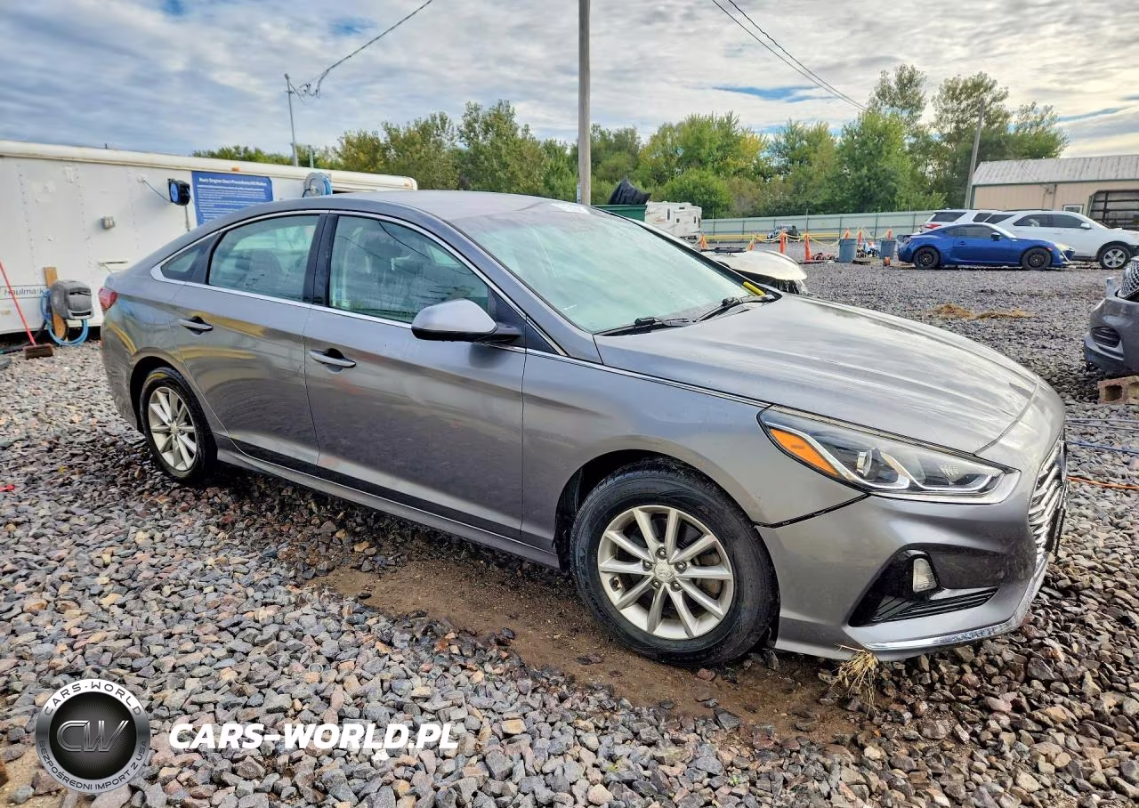 2018 Hyundai Sonata Se VIN:5NPE24AF9JH701778 - 4