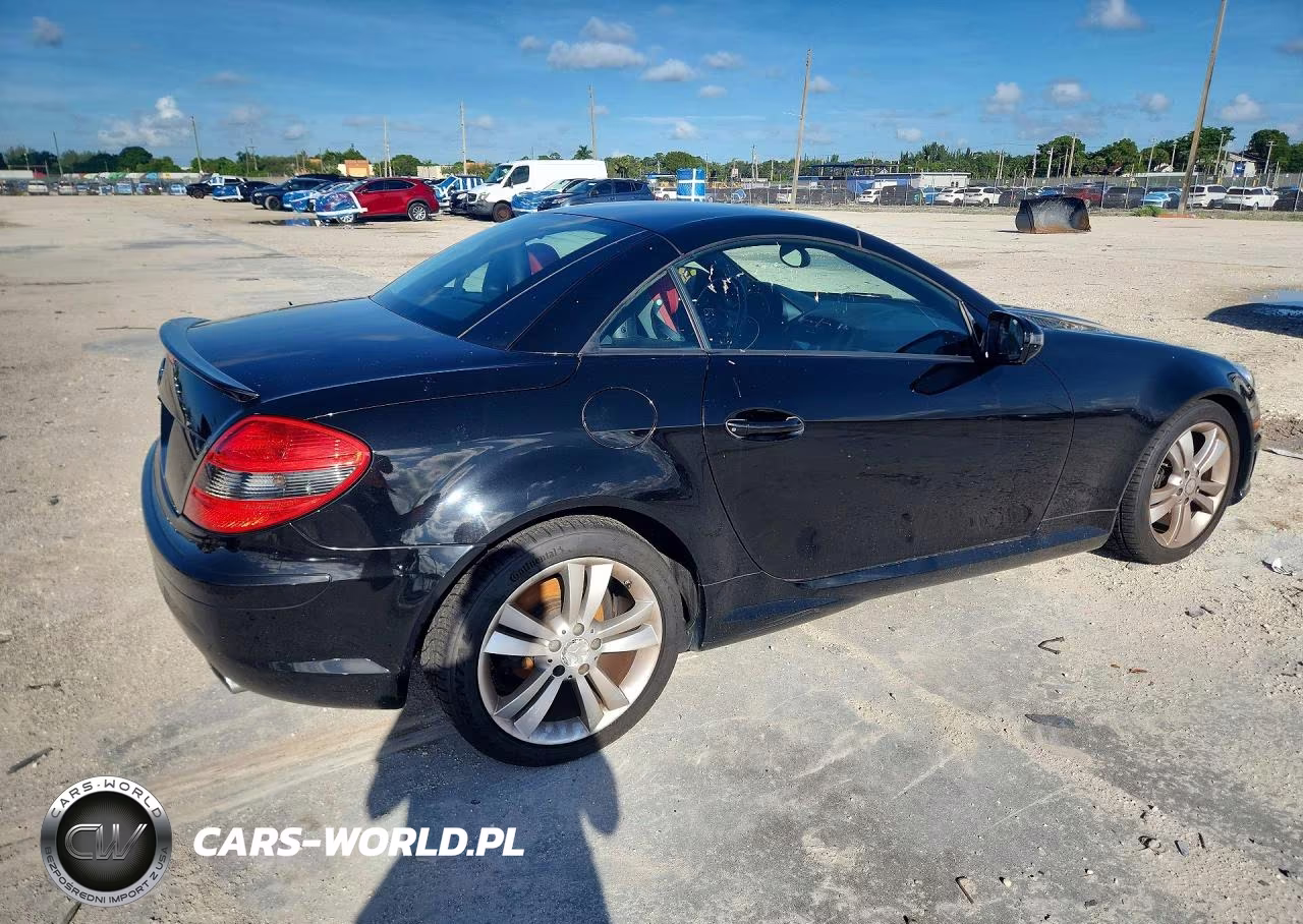 2011 Mercedes-Benz Slk 300 VIN:WDBWK5EA6BF241059 - 3