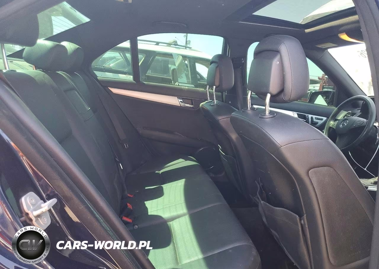 2010 Mercedes-Benz C 300 4Matic VIN:WDDGF8BB5AR093448 - 10
