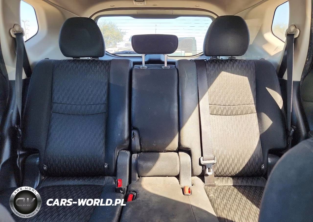 2018 Nissan Rogue S VIN:KNMAT2MT5JP542568 - 10