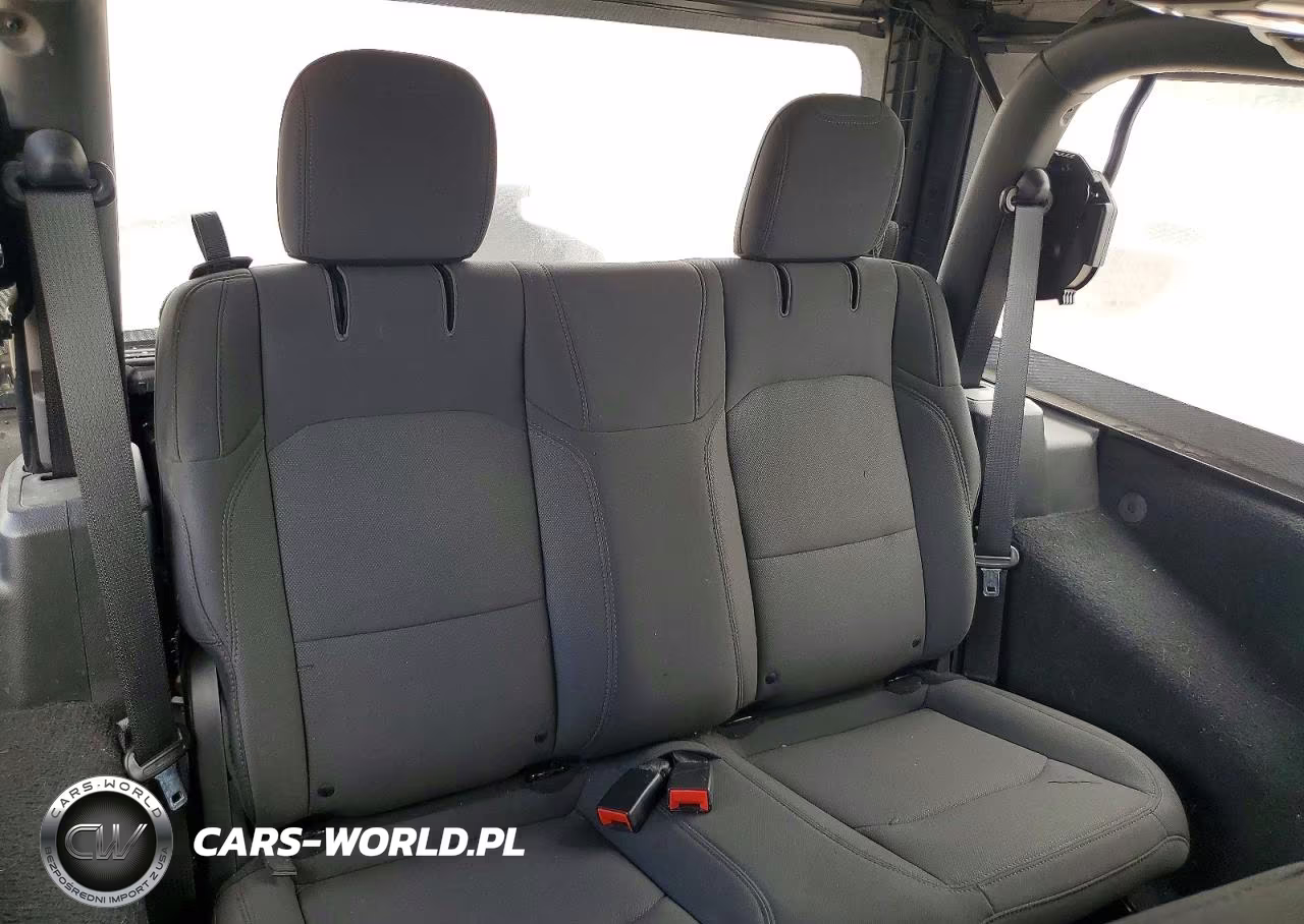 2018 Jeep Wrangler Sport VIN:1C4GJXAG4JW276048 - 11