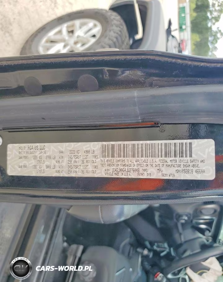 2018 Jeep Wrangler Sport VIN:1C4GJXAG4JW276048 - 13