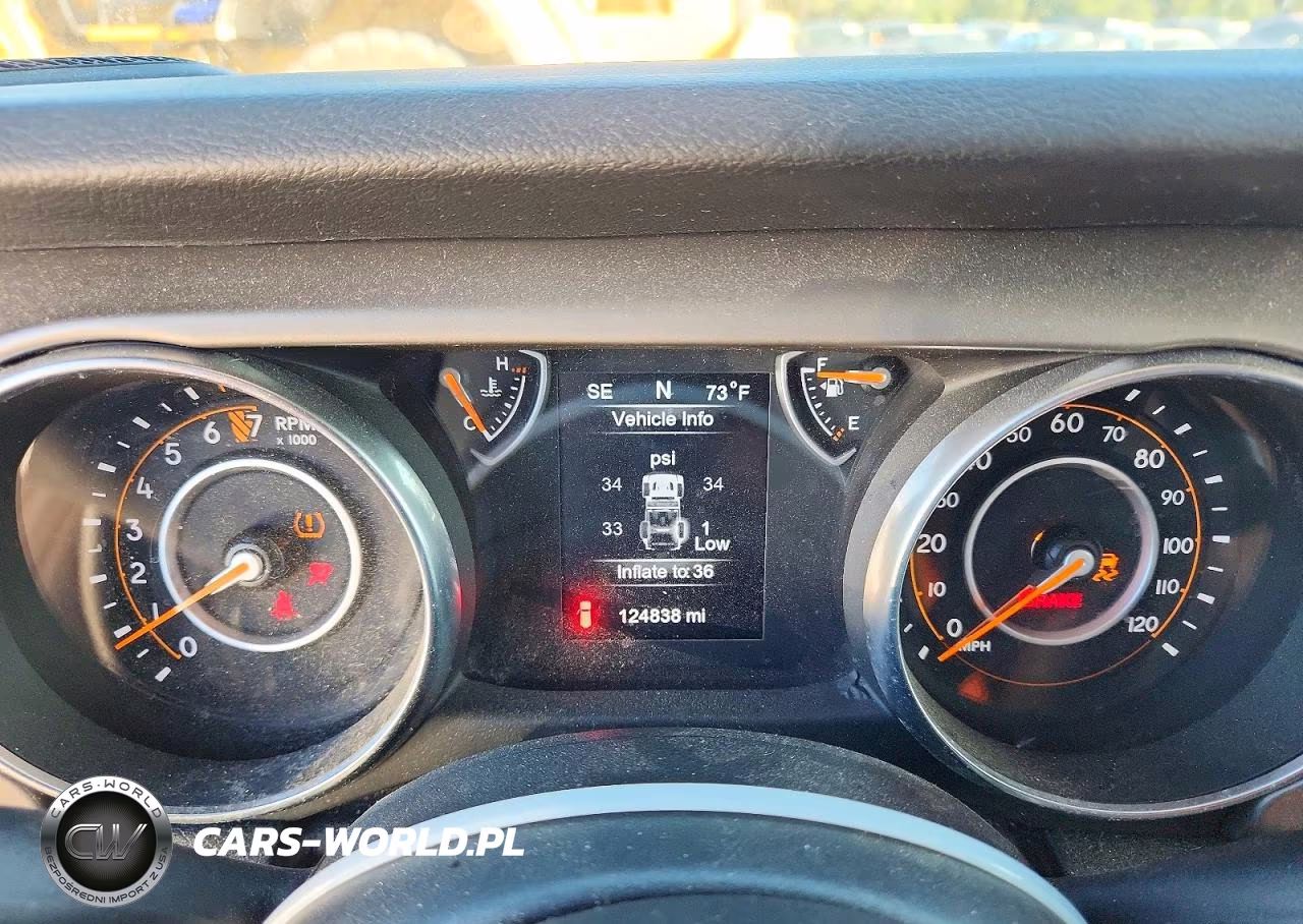 2018 Jeep Wrangler Sport VIN:1C4GJXAG4JW276048 - 9