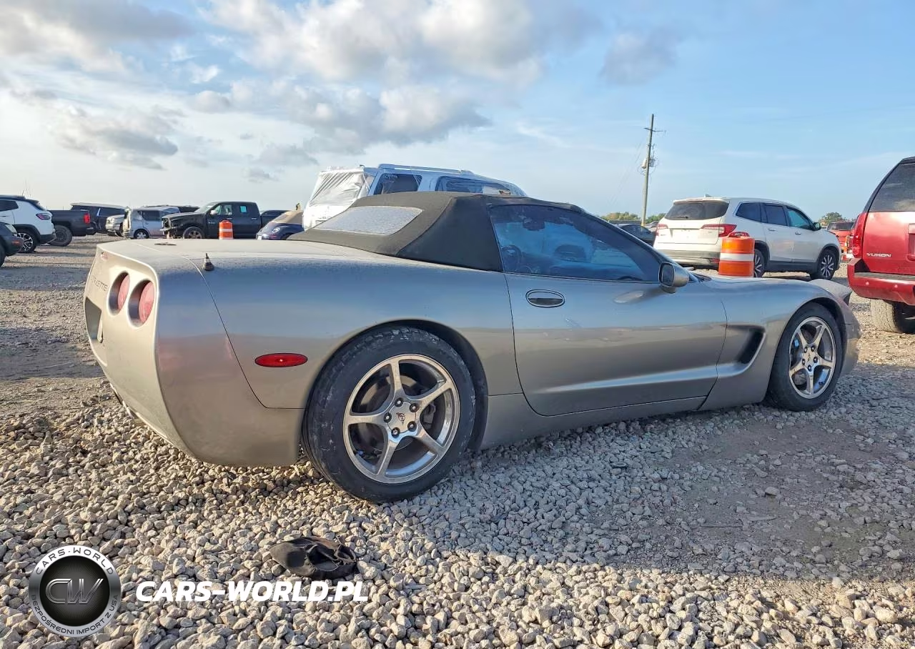 2000 Chevrolet Corvette VIN:1G1YY32G4Y5129972 - 3