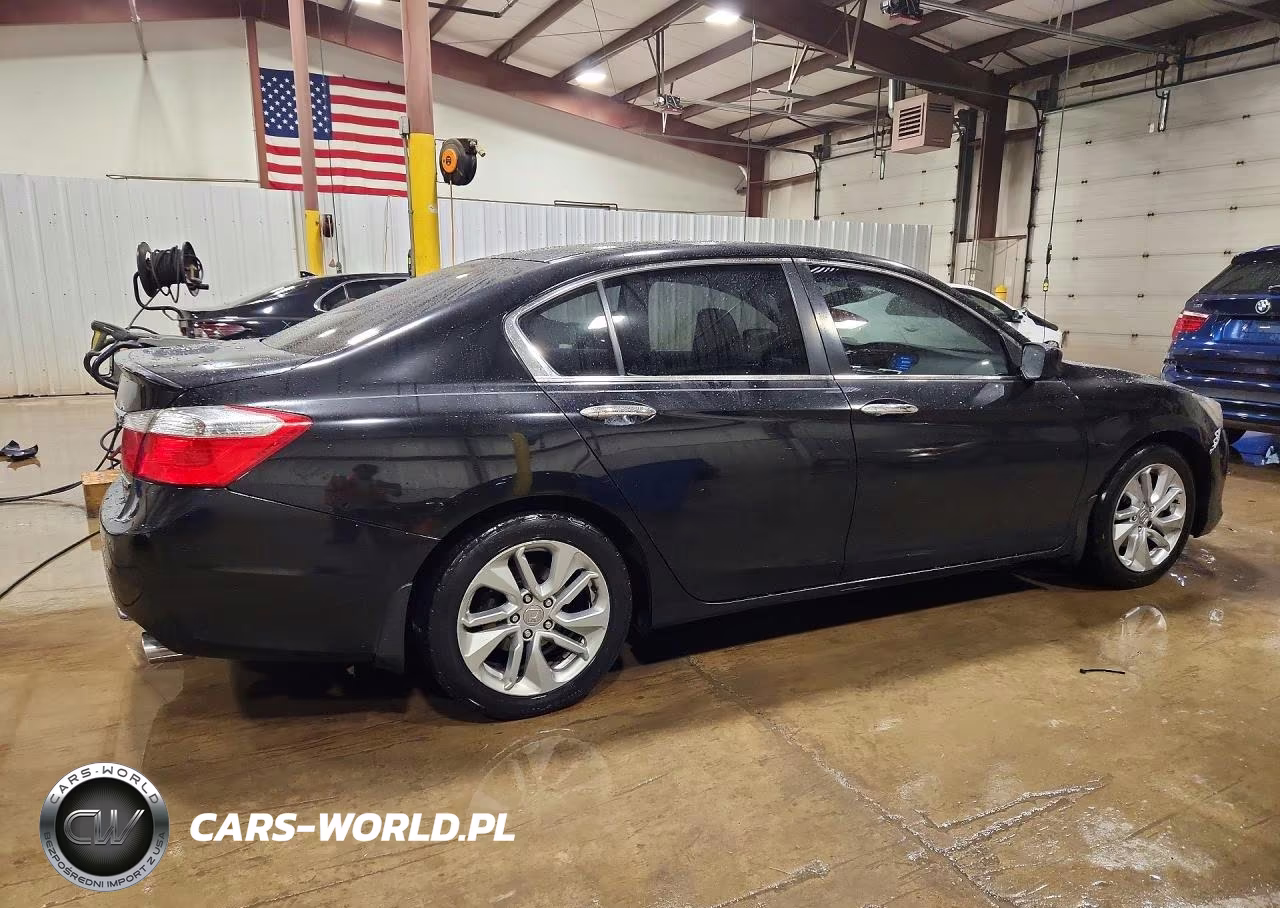 2015 Honda Accord Sport VIN:1HGCR2F56FA088705 - 3