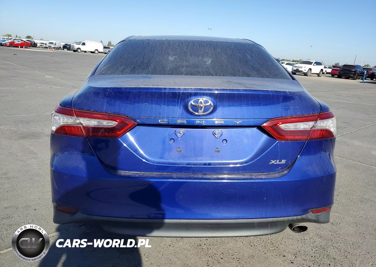 2018 Toyota Camry Xle VIN:4T1B11HK1JU540951 - 6