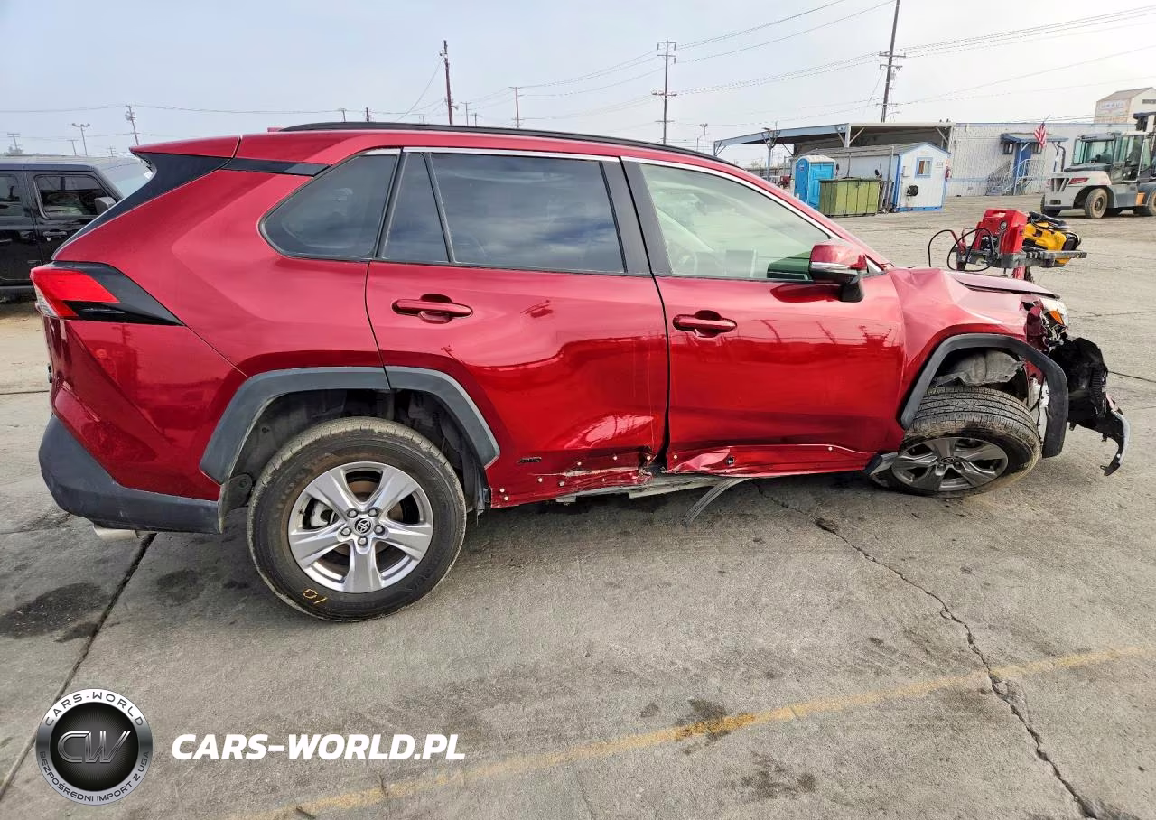 2024 Toyota Rav4 Le VIN:JTMMWRFV7RD268637 - 3
