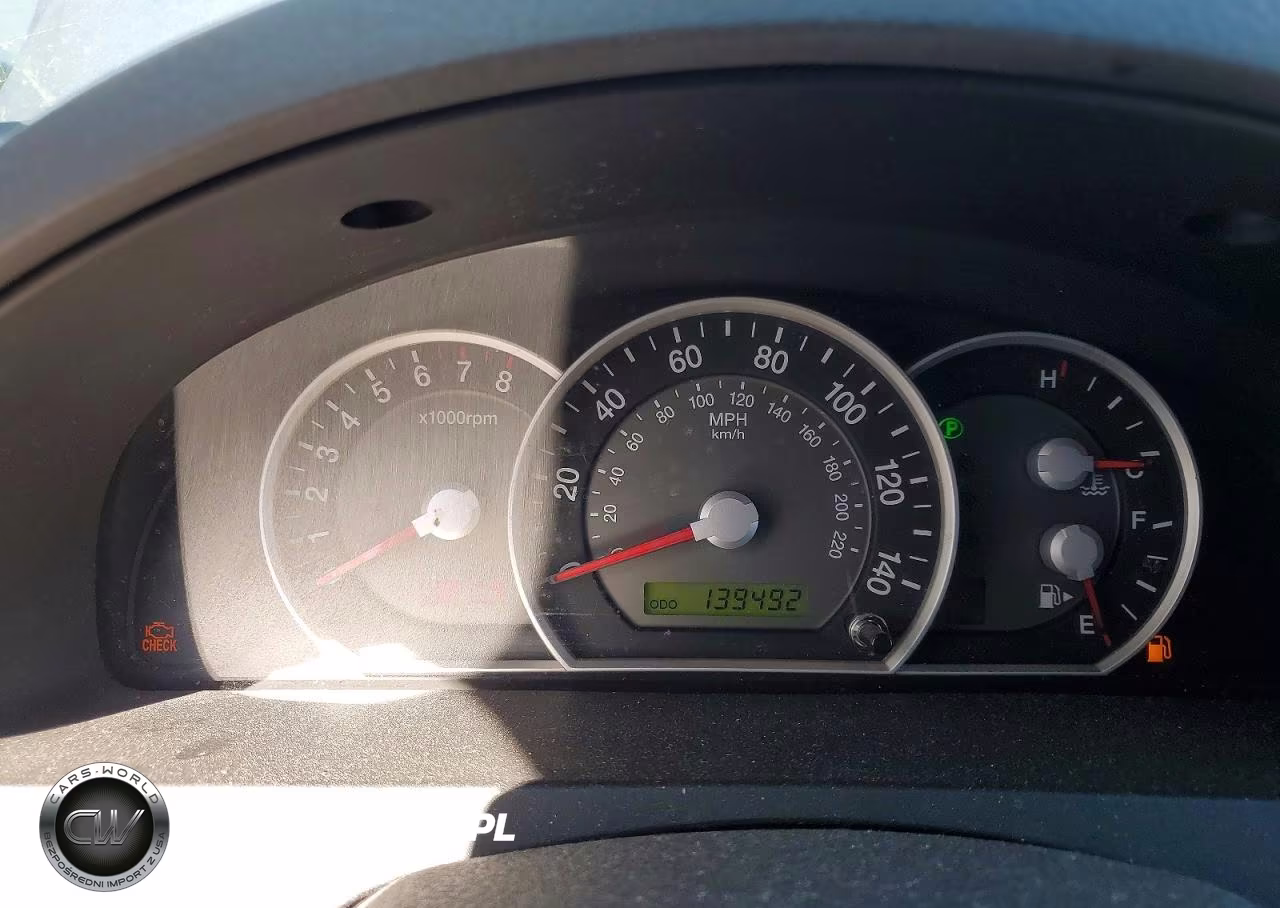 2007 Kia Sorento Base VIN:KNDJD736275733648 - 9