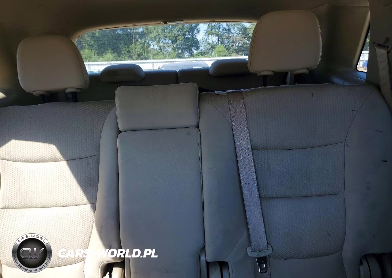2012 Kia Sorento Lx VIN:5XYKTDA28CG224381 - 10