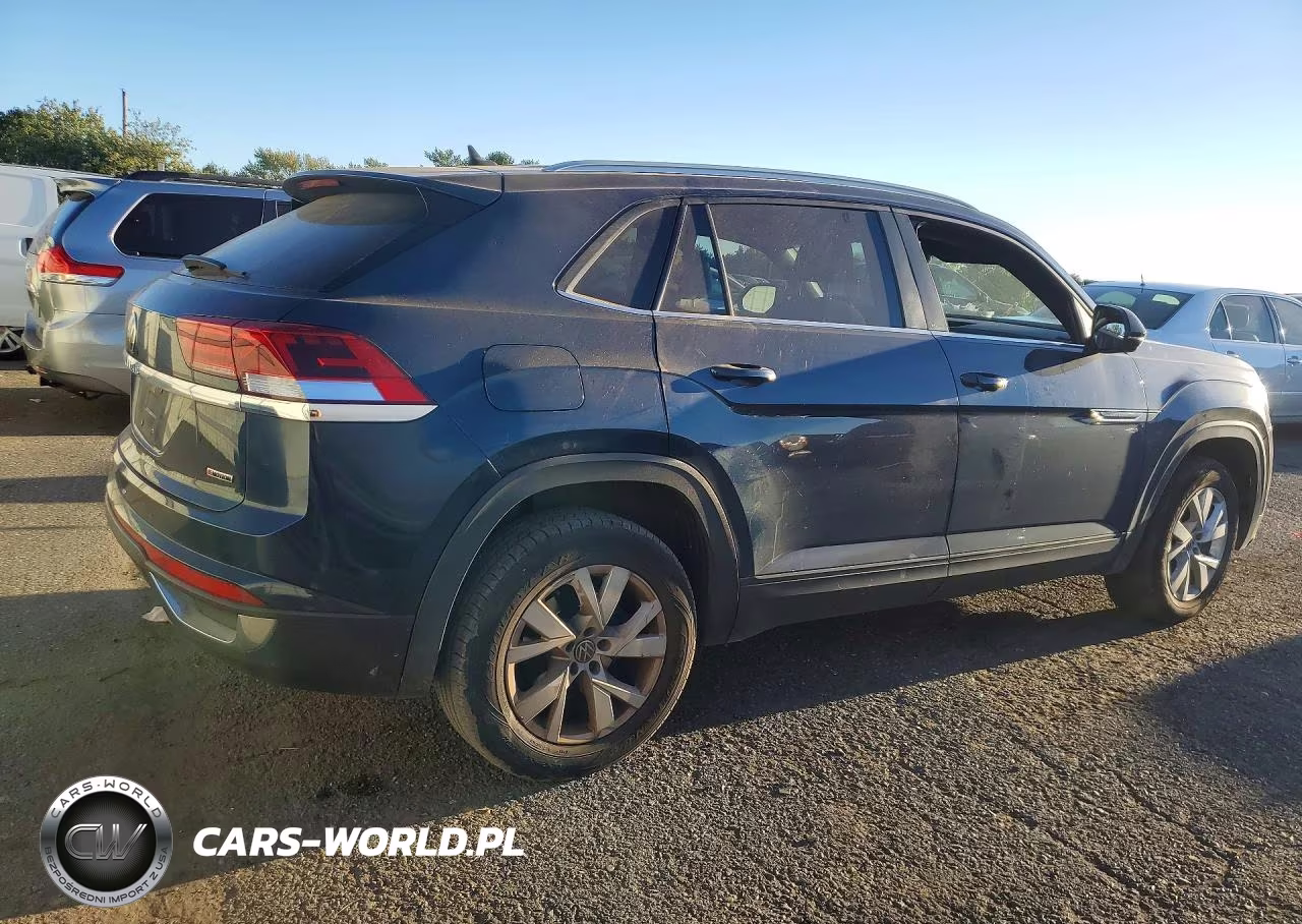 2021 Volkswagen Atlas Cross Sport S VIN:1V2GC2CA0MC240688 - 3
