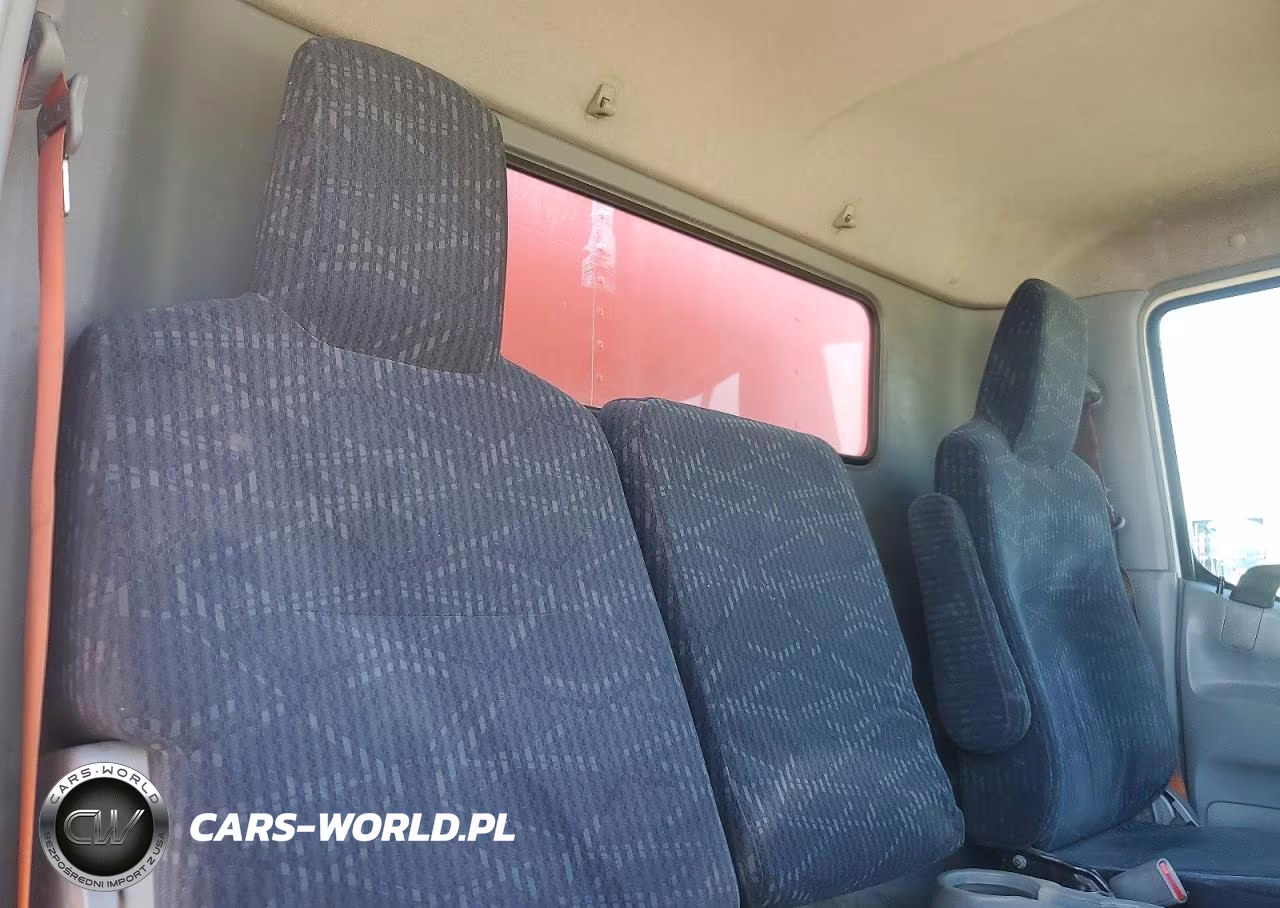 2018 Hino 195 VIN:JHHSDM2H4JK006412 - 11