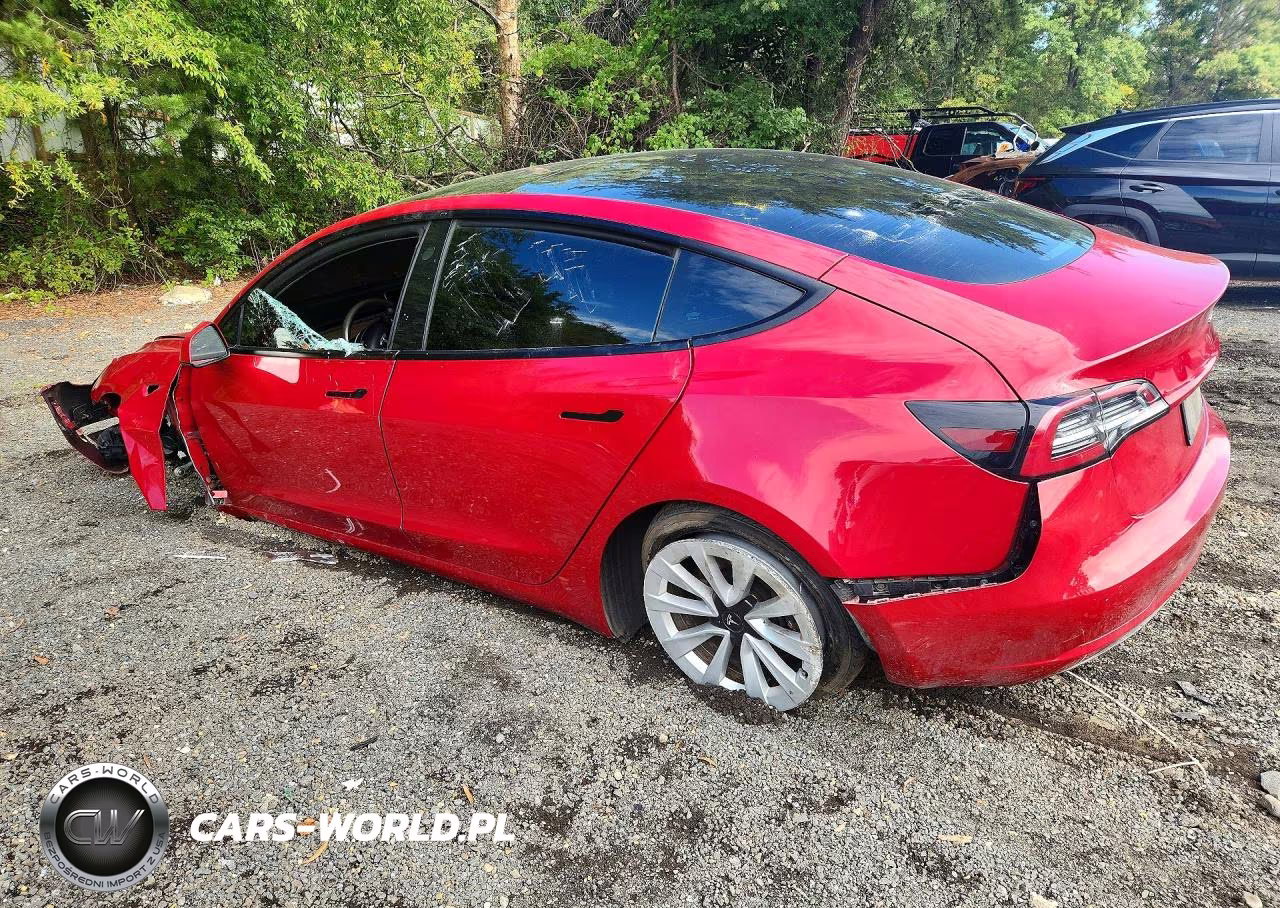 2022 Tesla Model 3 VIN:5YJ3E1EAXNF370418 - 2