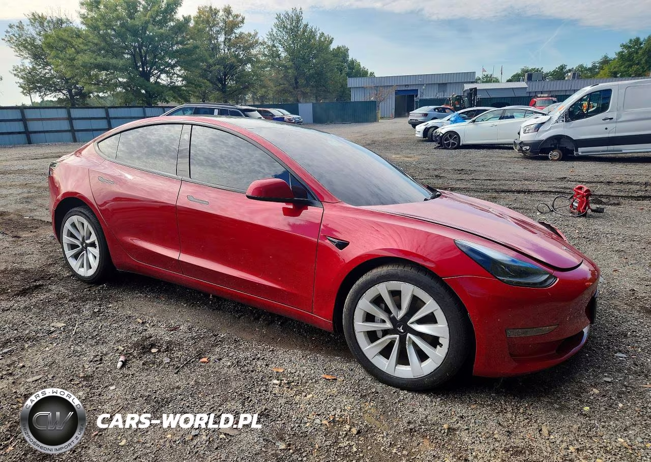 2022 Tesla Model 3 VIN:5YJ3E1EAXNF370418 - 4